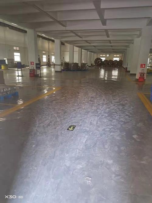 橫瀝環(huán)氧自流平工程 東莞環(huán)氧樹(shù)脂耐磨地坪漆工程施工