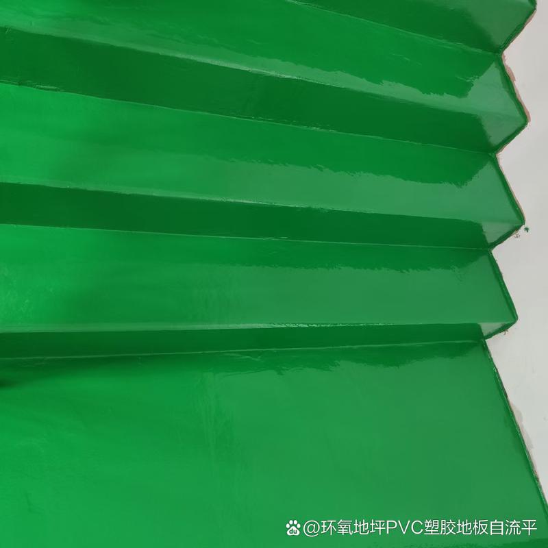 汗水鑄就平坦——一日環氧地坪工程紀實